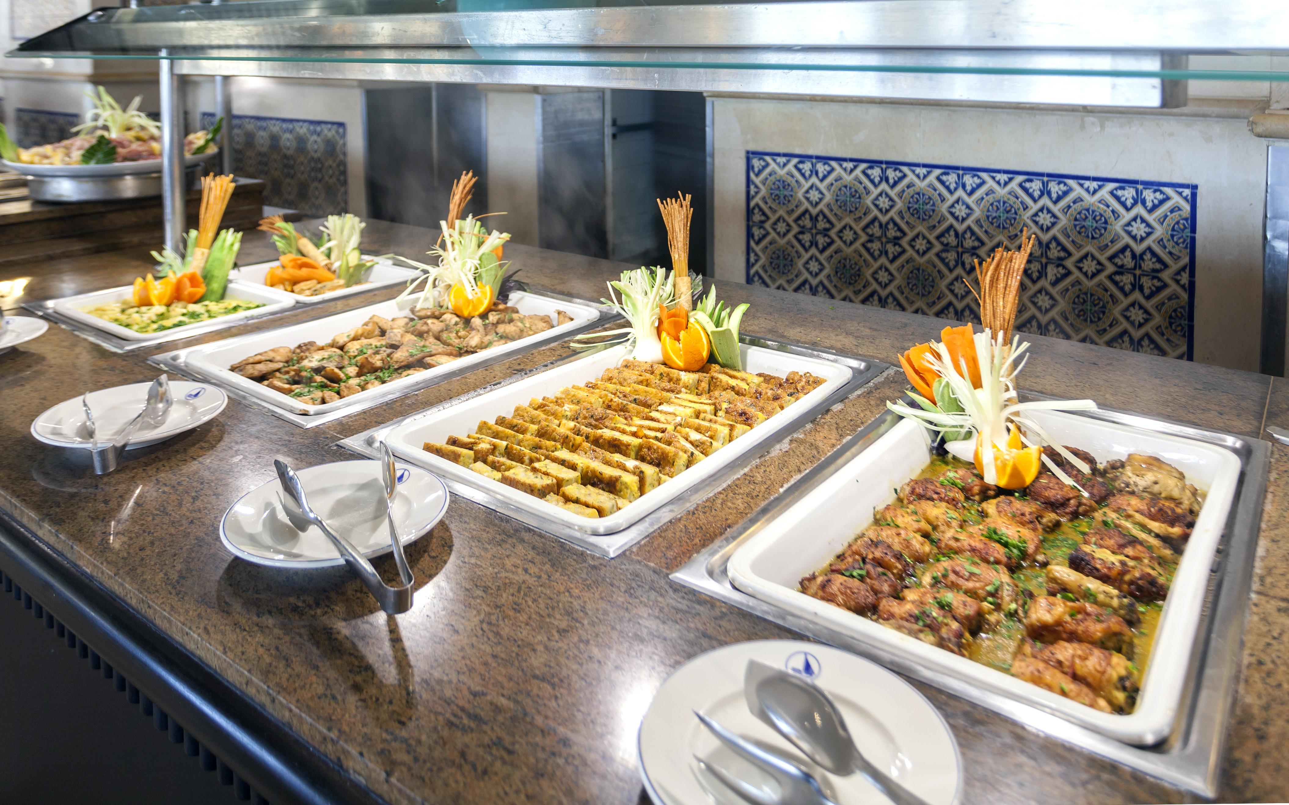 El Mouradi Gammarth Hotel Ngoại thất bức ảnh Buffet at a hotel